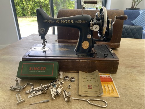 Singer sewing machine - singer, hand