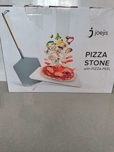 Joejis pizza stone with - stone,