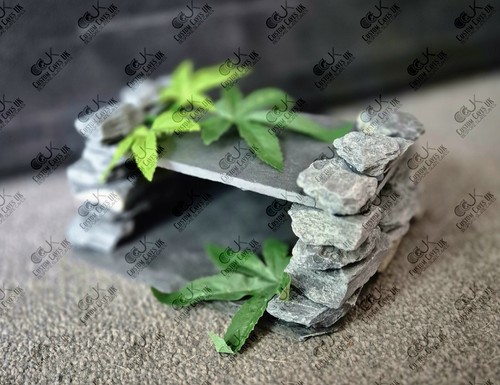 Reptile hide cave leopard - hide,