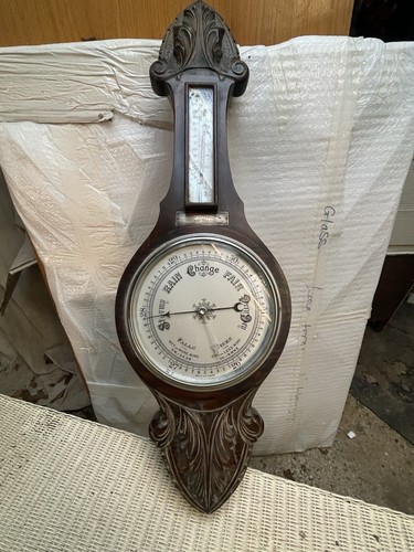 Aneroid barometer with - barometer,
