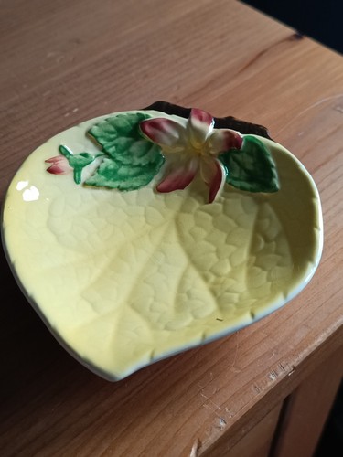 Vintage carlton ware - carlton, yellow