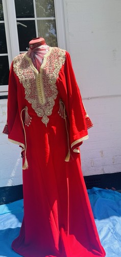 Moroccan kaftan takchita red - kaftan,