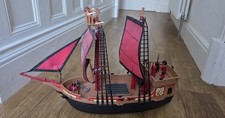 Playmobil large pirate ship