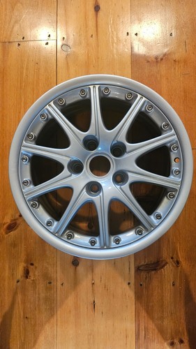 Porsche wheel sport design