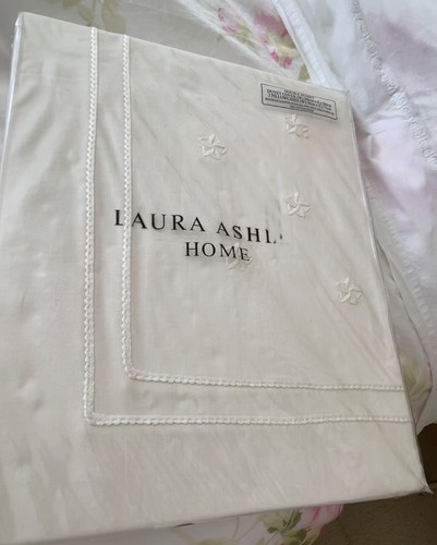Stunning original laura ashley - laura,