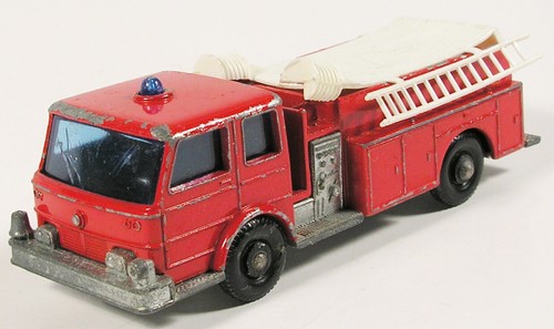 Matchbox simon snorkel fire - simon,