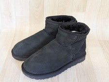 GENUINE UGG BOOTS W CLASSIC