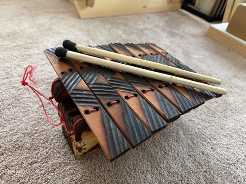 Kenyan kamba marimba - kamba,