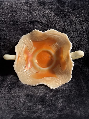 Beautiful vintage fenton - vintage,