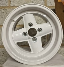 Revolution 4 Spoke Ford Group