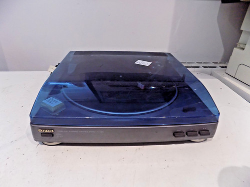 Aiwa e850k stereo turntable - px-e850k,