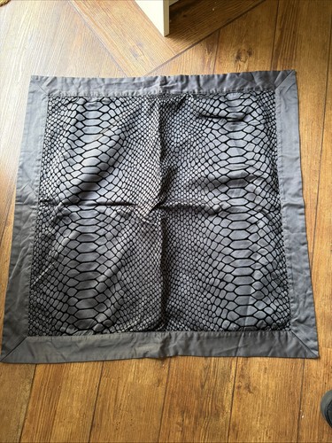Kylie minogue black square - black,