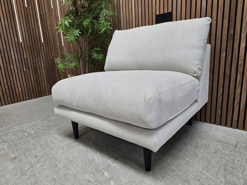 Designer label jeffers - no, arm