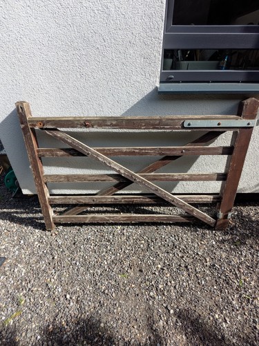 Used wooden gate 4 with - gate, 4'