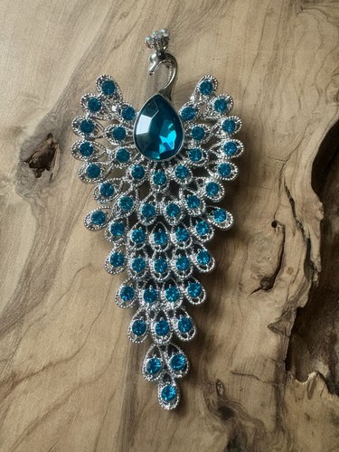 Stunning large silver peacock - silver,