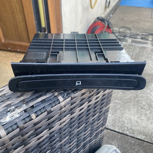 Saab rear middle seat - seat, cup