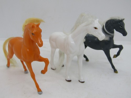 Vintage piece plastic horse - 3-piece,