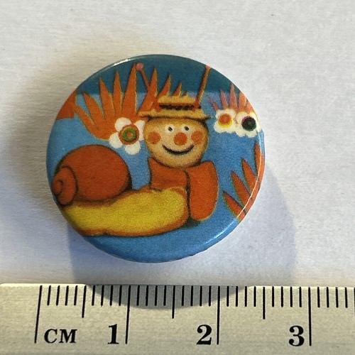 Small collectible pin - pin, badge