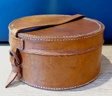 Antique/Vintage Round Leather Collar Box Tan Brown Travel Trinket Storage VGC