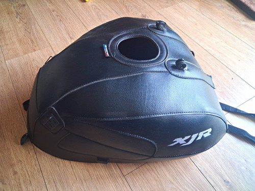 Yamaha xjr1300 bagster tank - yamaha,
