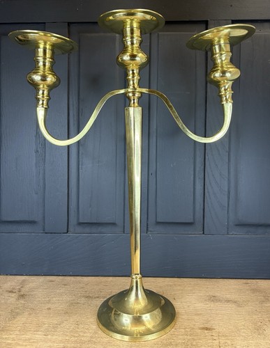 Large brass arm - brass, pilar