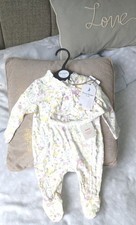 Baby Peter Rabbit Beatrix Potter Bodysuit & Hat 0/3 Months BNWT