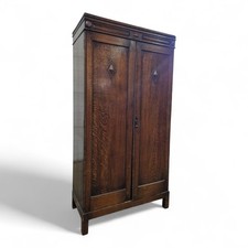 Carved Oak Fitted Wardrobe –