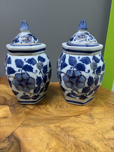 Pair vintage oriental - of,