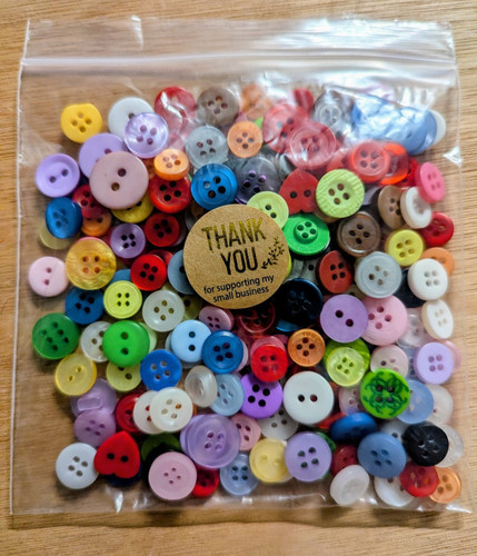 200 mixed craft - mixed, buttons