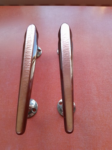 Pair lucite pearlescent - pair,