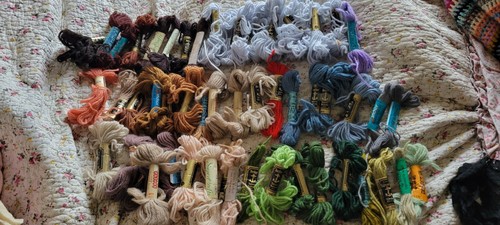 Assorted tapestry wool - 50,