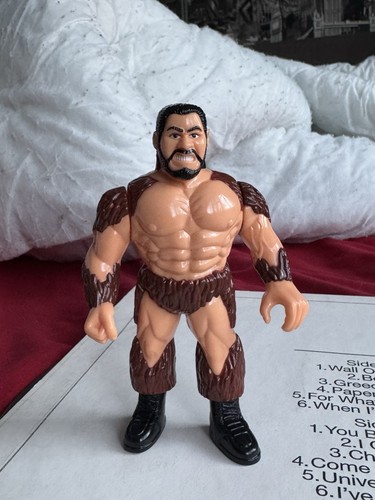 Wwf hasbro giant gonzalez - wwf,