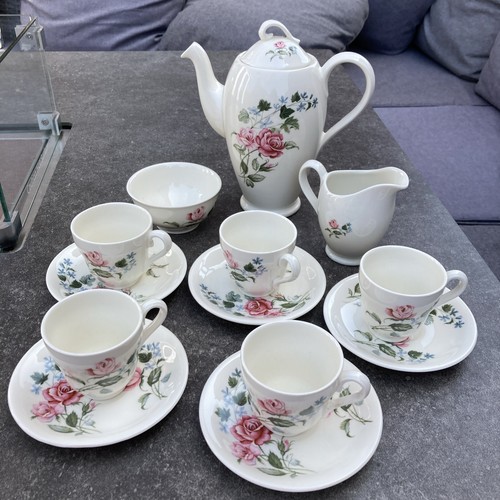 Lovely vintage grindley roses - lovely,