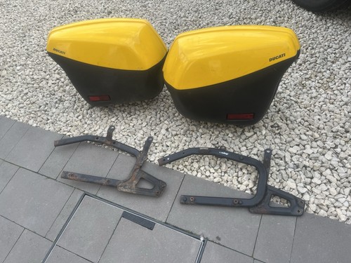 Ducati panniers off - st, 2002