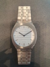 Gucci 25H 34mm Silver