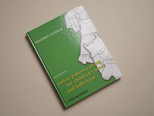 Metric pattern cutting for - pattern,
