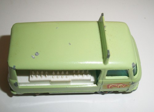 Matchbox milk float - milk, with