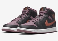 Nike Air Jordan 1 Mid SE