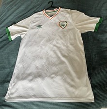 Ireland Away Shirt Size Large