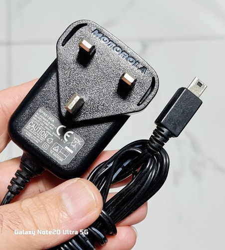 Motorola genuine charger - motorola,