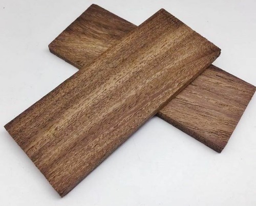 Pair maskat wood scales - pair,