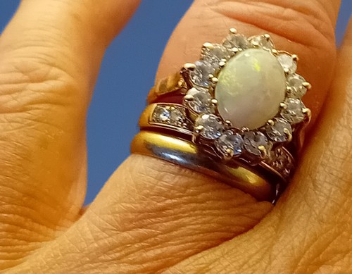 Stunning 9ct gold australian - gold,