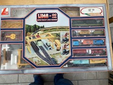 Lima OO Gauge Super Freight Liner Terminal Train Set