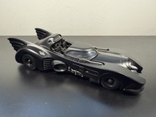 Batman Batmobile 1989 1:24
