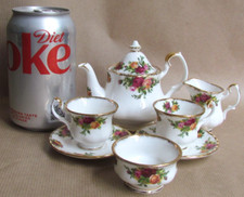 ROYAL ALBERT OLD COUNTRY ROSES