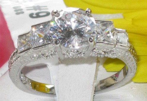 Ladies anniversary ring