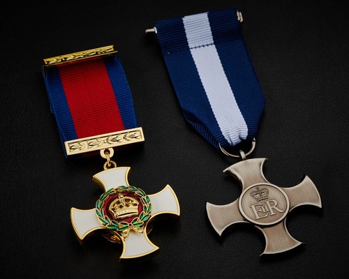 Elizabeth military medals - ii,