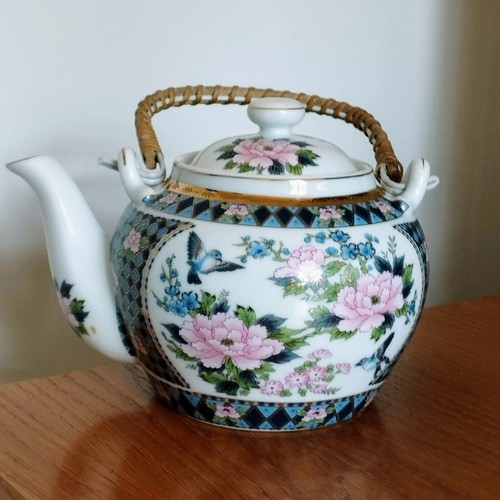 Japanese porcelain teapot - japanese,