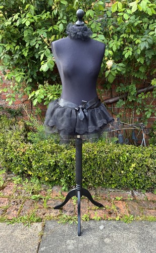 Female black mannequin display - mannequin,