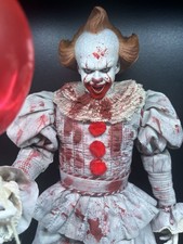 Hot Toys Pennywise With Blood